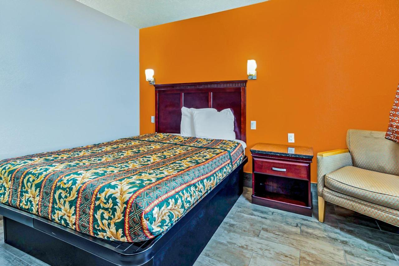 Oyo Hotel Lake Charles Hwy 10 Exteriér fotografie