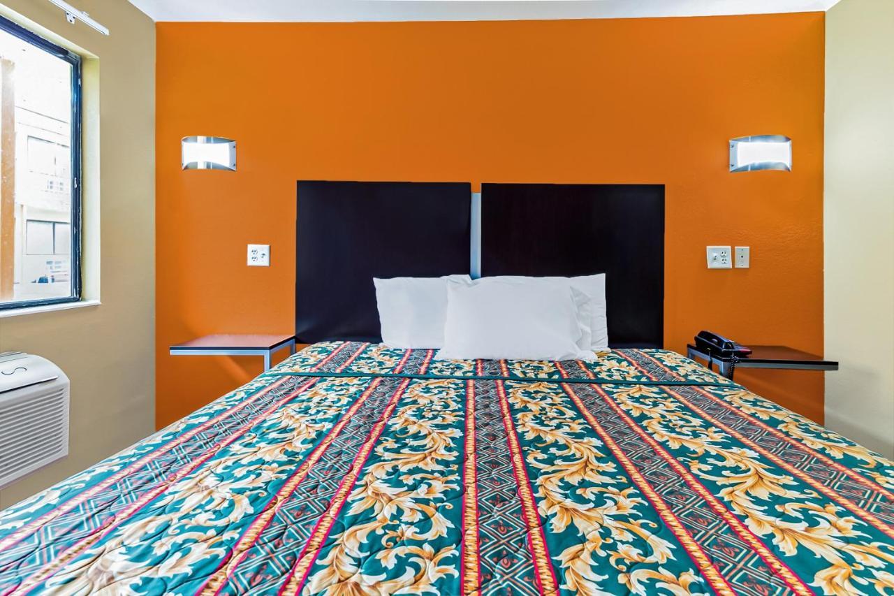 Oyo Hotel Lake Charles Hwy 10 Exteriér fotografie