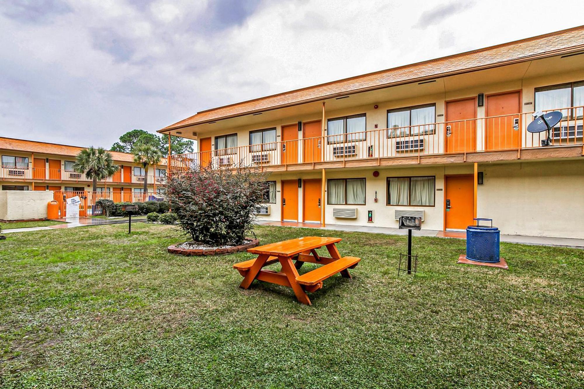 Oyo Hotel Lake Charles Hwy 10 Exteriér fotografie